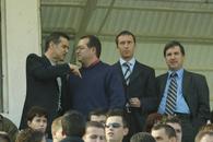 Imagini fabuloase de la primul CFR - FCSB din istorie. Gigi Becali a stat cu Emil Boc la „oficială”, oamenii s-au urcat în copaci să vadă meciul!