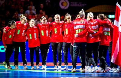 A spulberat România la CM de handbal feminin și se laudă că echipamentul revoluționar face diferența: „Crește explozivitatea cu 5%”