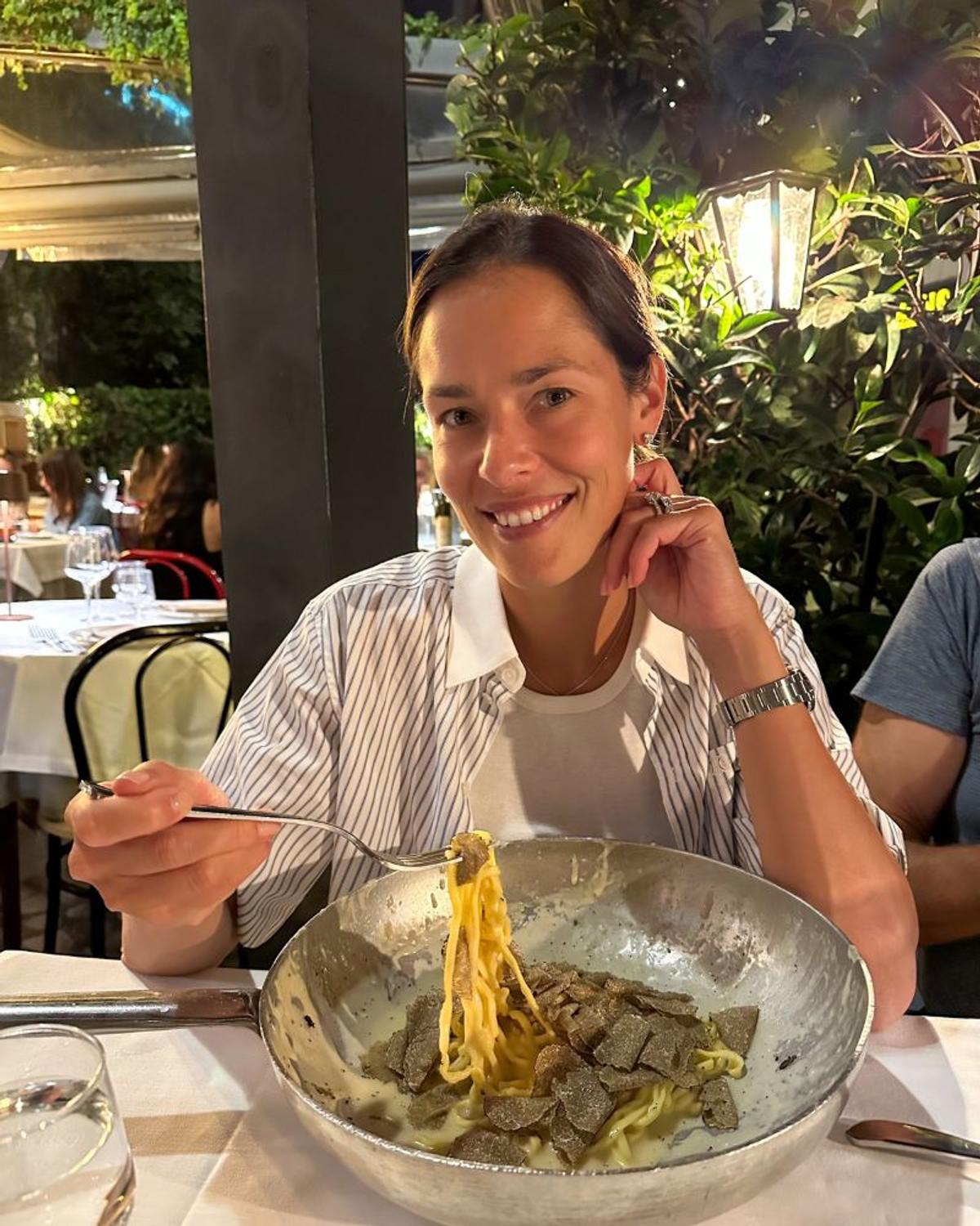 Ana Ivanovic și ghicitorile pentru fani: „Unde mă aflu?”, „Încotro călătoresc?”