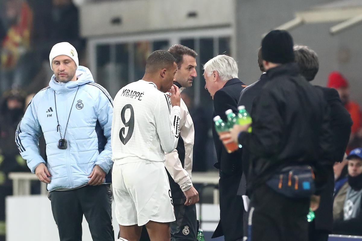 Lovitură grea pentru Real Madrid! Kylian Mbappe a marcat și a ieșit accidentat, după ce a atins o bornă impresionantă