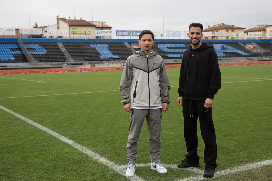 Olimpiu Moruțan și Marius Marin visează la promovarea cu Pisa în Serie A. Foto: Ionuț Iordache (Pisa) „Leul” Marin și „piratul” Moruțan la un interviu zăpăcit: rotit peste cap în parcul de distracții, nota 6 la inteligență, rocker și poker