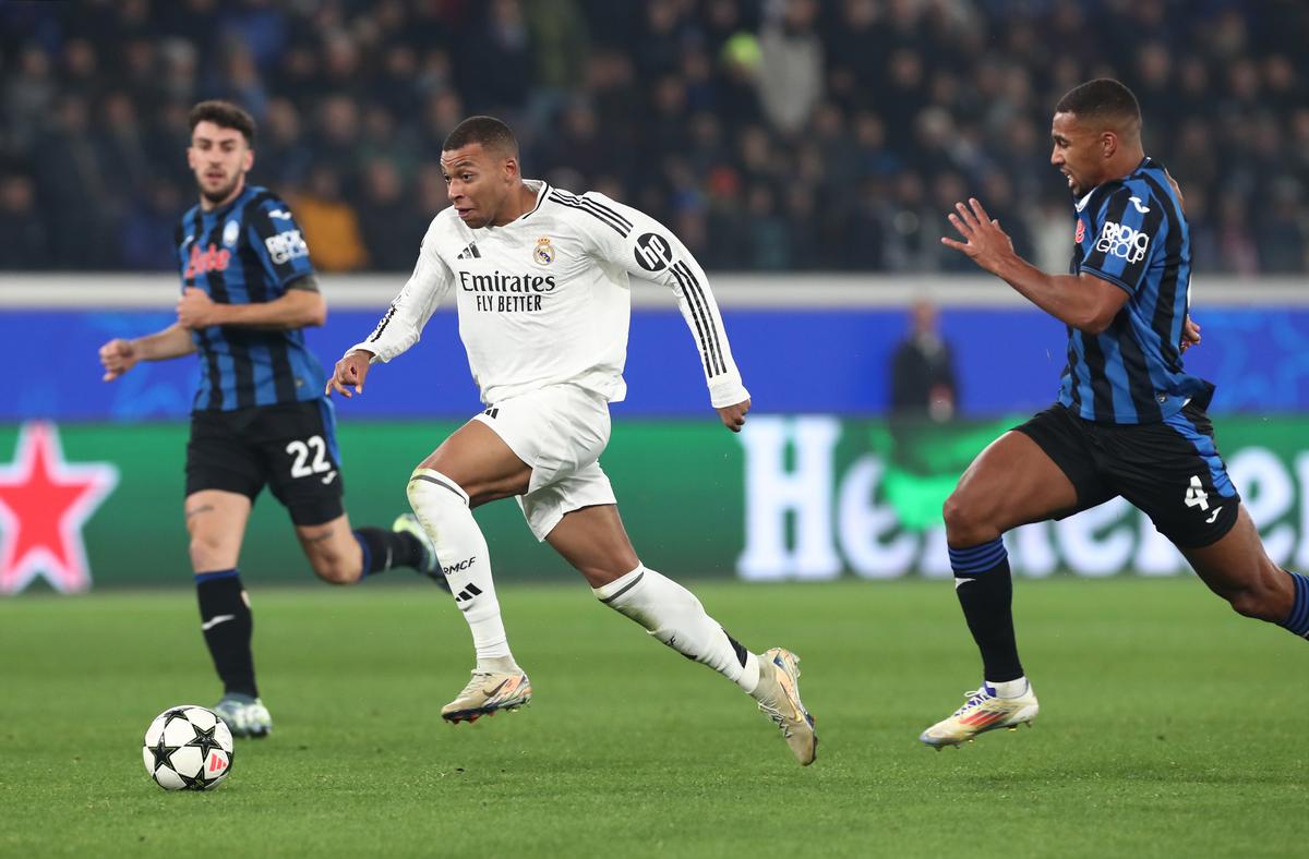 Lovitură grea pentru Real Madrid! Kylian Mbappe a marcat și a ieșit accidentat, după ce a atins o bornă impresionantă