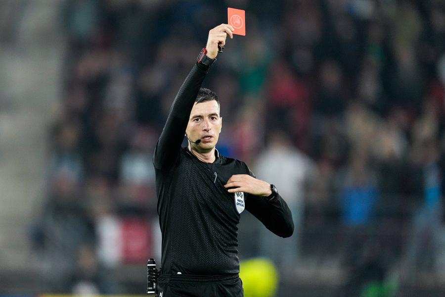 Juxhin Xhaja, foto: Imago Images Decizia UEFA » El arbitrează Hoffenheim - FCSB! Campioana, amintiri plăcute cu „centralul”