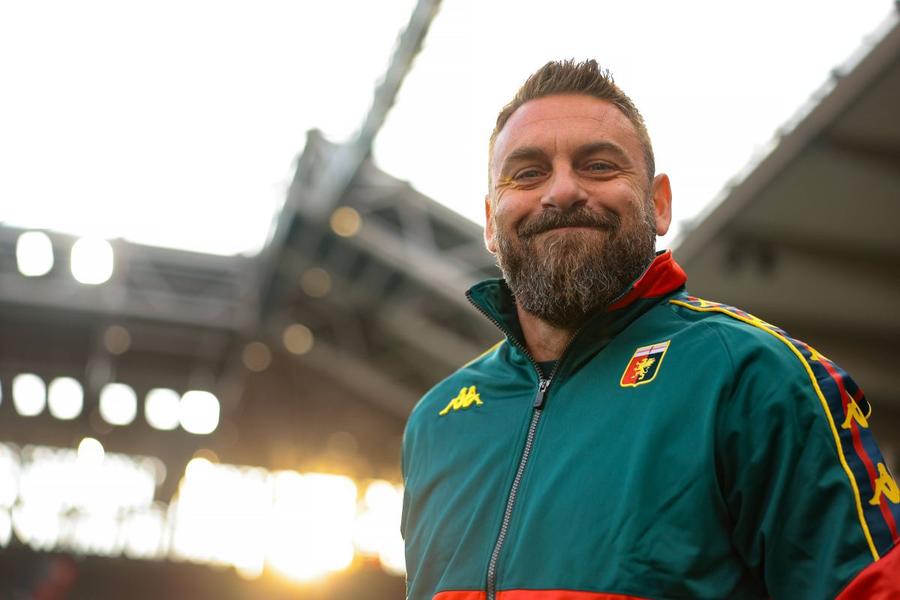 Daniele De Rossi (42 de ani), antrenorul lui Genoa, a readus-o pe Ostiamare în Serie C după 35 de ani „Vrem să devenim al treilea club al Capitalei, după Roma și Lazio” » Antrenorul lui Dan Șucu, promovare de senzație: „Nu vom fi satelitul nimănui!”