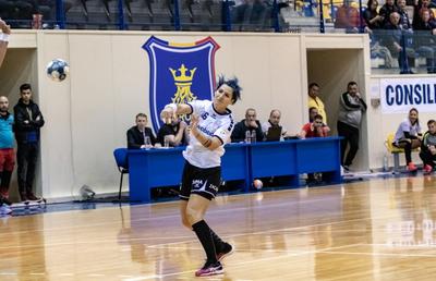 Măgura Cisnădie întâlnește, duminică, Siofok, principala favorită la câștigarea Cupei EHF