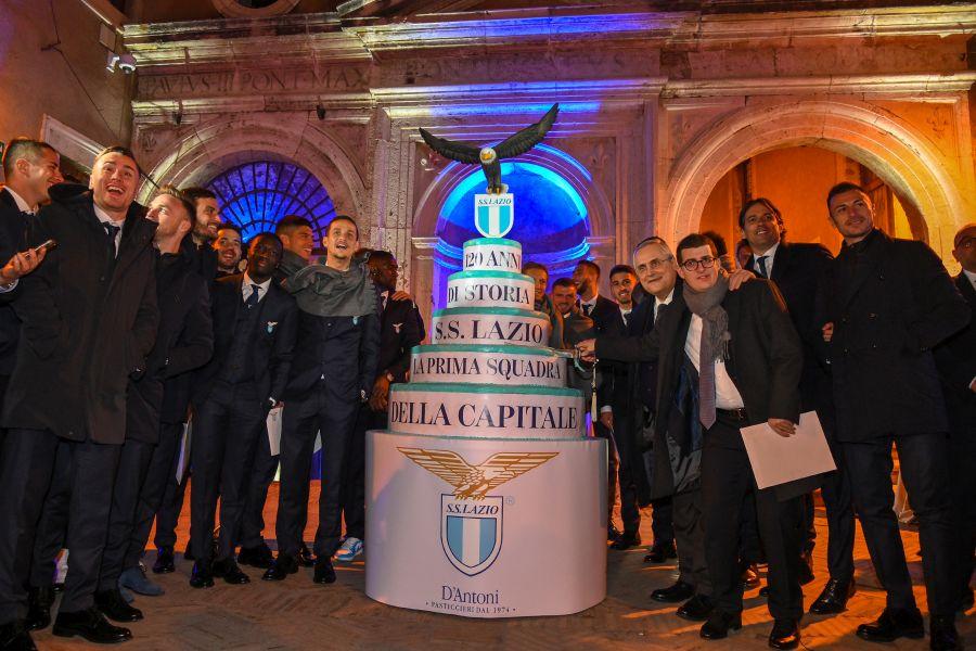 FOTO Ave, Radu! Ștefan Radu a sărbătorit alături de soție cei 120 de ani de istorie ai lui Lazio, care a ajuns la 10 victorii consecutive în Serie A