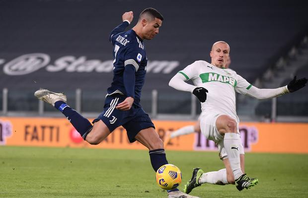 Juventus - Sassuolo 3-1. Vlad Chiricheș, criticat de antrenorul Roberto de Zerbi: „Ar trebui să știe astfel de momente ale jocului” » Ce notă a primit în Gazzetta Dello Sport