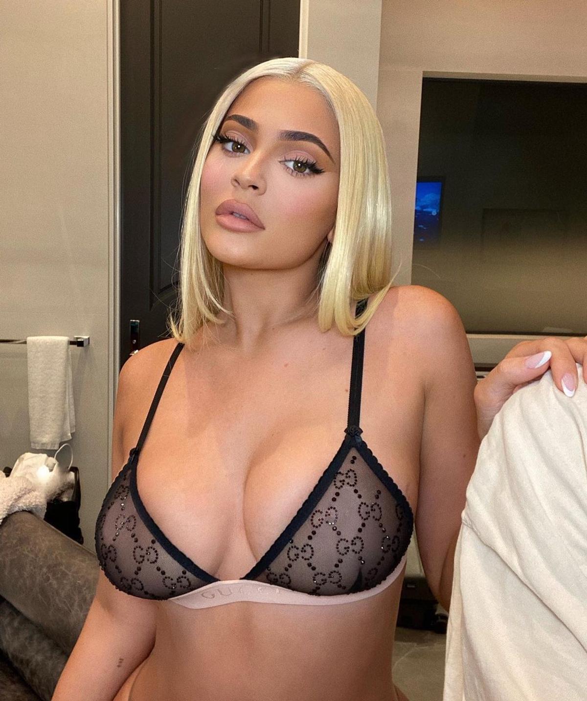 FOTO Cristiano Ronaldo, detronat! Un supermodel internațional l-a depășit la câștiguri pe Instagram