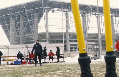 „Spion” la antrenamentul lui Sepsi » Un fotbalist, cameraman deghizat cu GoPro :)