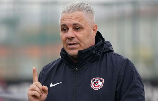 Marius Șumudică, pus la zid: „Și-a făcut singur bagajele! Bucuriile alea în stilul manelistic...”