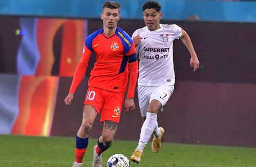 Antonio Sefer, în duel cu Florin Tănase // FOTO: Imago