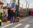 Un bărbat s-a urcat pe stâlpul din fața casei lui Becali: „Nea Gigi, ieși afară!” » Cum a fost rezolvat incidentul