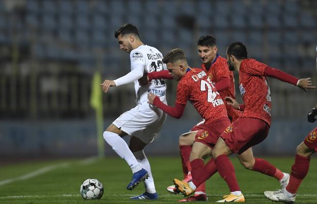 A fost cu naționala la Tokyo, apoi a trăit clipe grele în Liga 1: „Ne împrumutam între noi în vestiar. Eu mi-am vândut mașina”