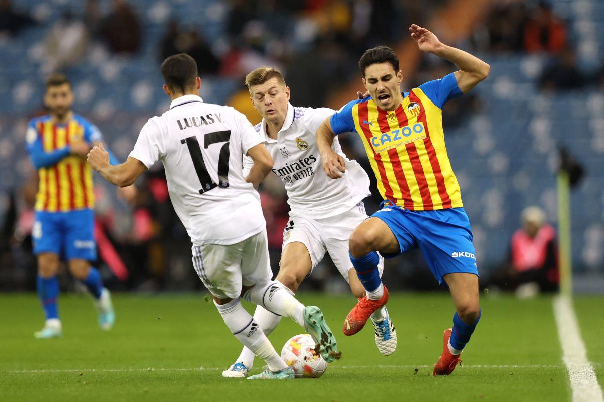 Real Madrid, prima finalistă din Supercupa Spaniei » Victorie dramatică în fața Valenciei, la loteria loviturilor de departajare