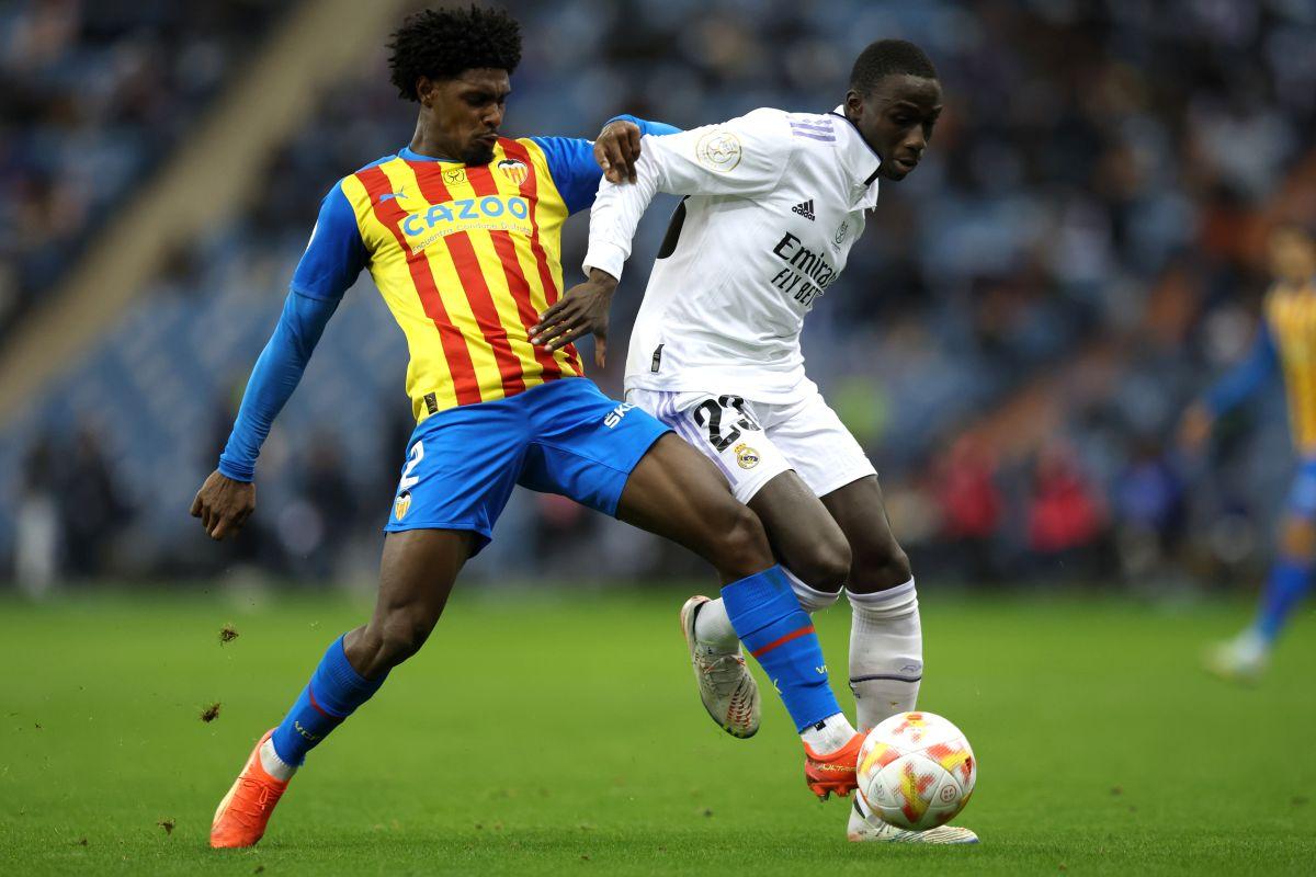 Real Madrid, prima finalistă din Supercupa Spaniei » Victorie dramatică în fața Valenciei, la loteria loviturilor de departajare