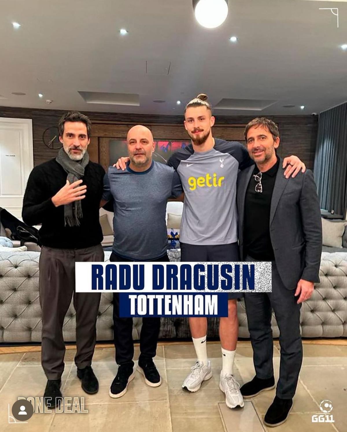 FOTO Radu Drăgușin, ședință foto la prezentarea la Tottenham