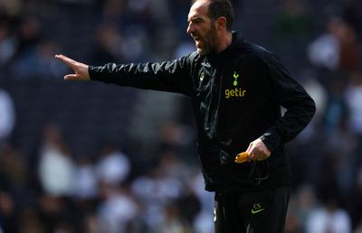 Lăudat și de un fost antrenor de la Tottenham: „Radu Drăgușin este un jucător foarte puternic”
