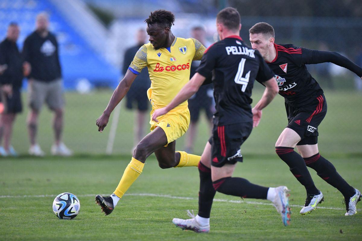Petrolul a pierdut primul amical în Antalya » Reporterii GSP au fost prezenți la meci + Spion de la Dinamo pe margine