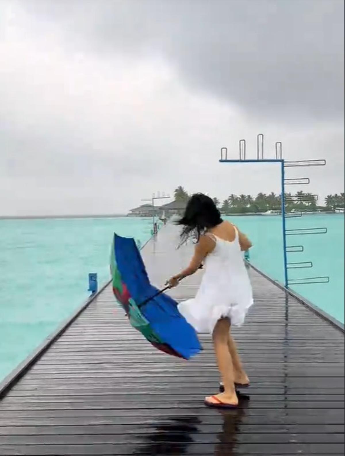 Vacanța Corinei Caragea în Maldive, ruinată » Ce a pățit prezentatoarea știrilor sportive: „E gold doar la buzunar”