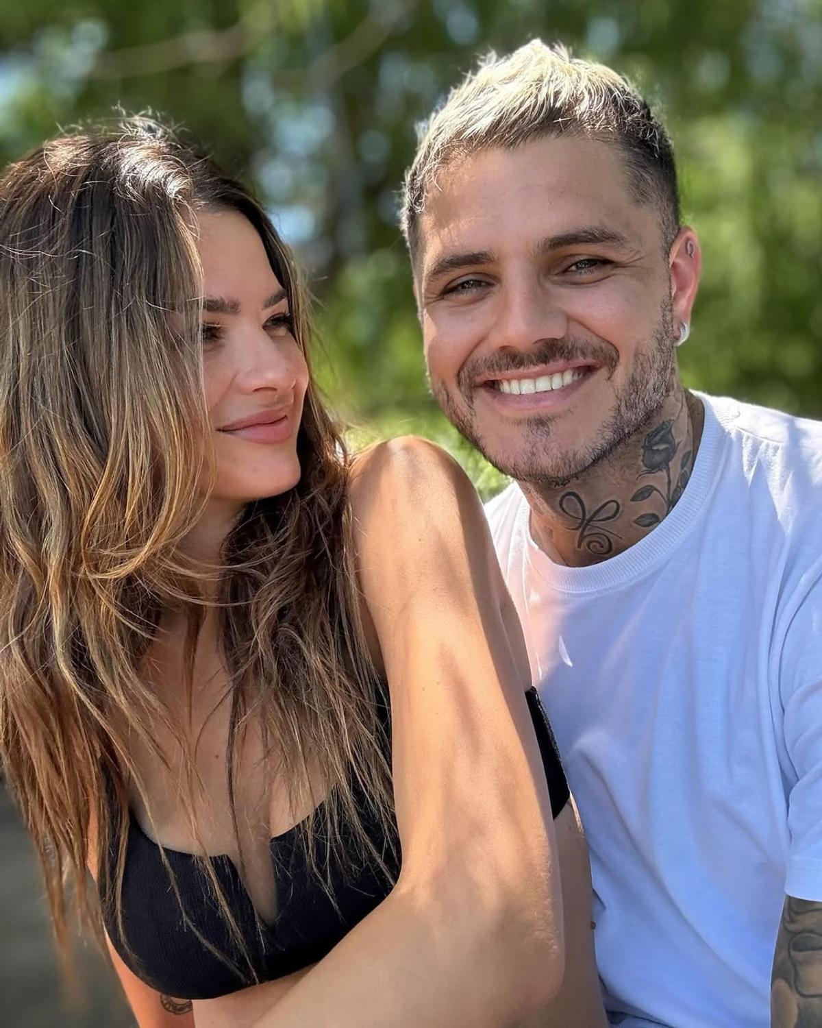 „Uite, sunt pătrată!” » Noua iubită a lui Icardi s-a dezbrăcat și s-a pozat în oglindă, ca să le dea peste nas criticilor