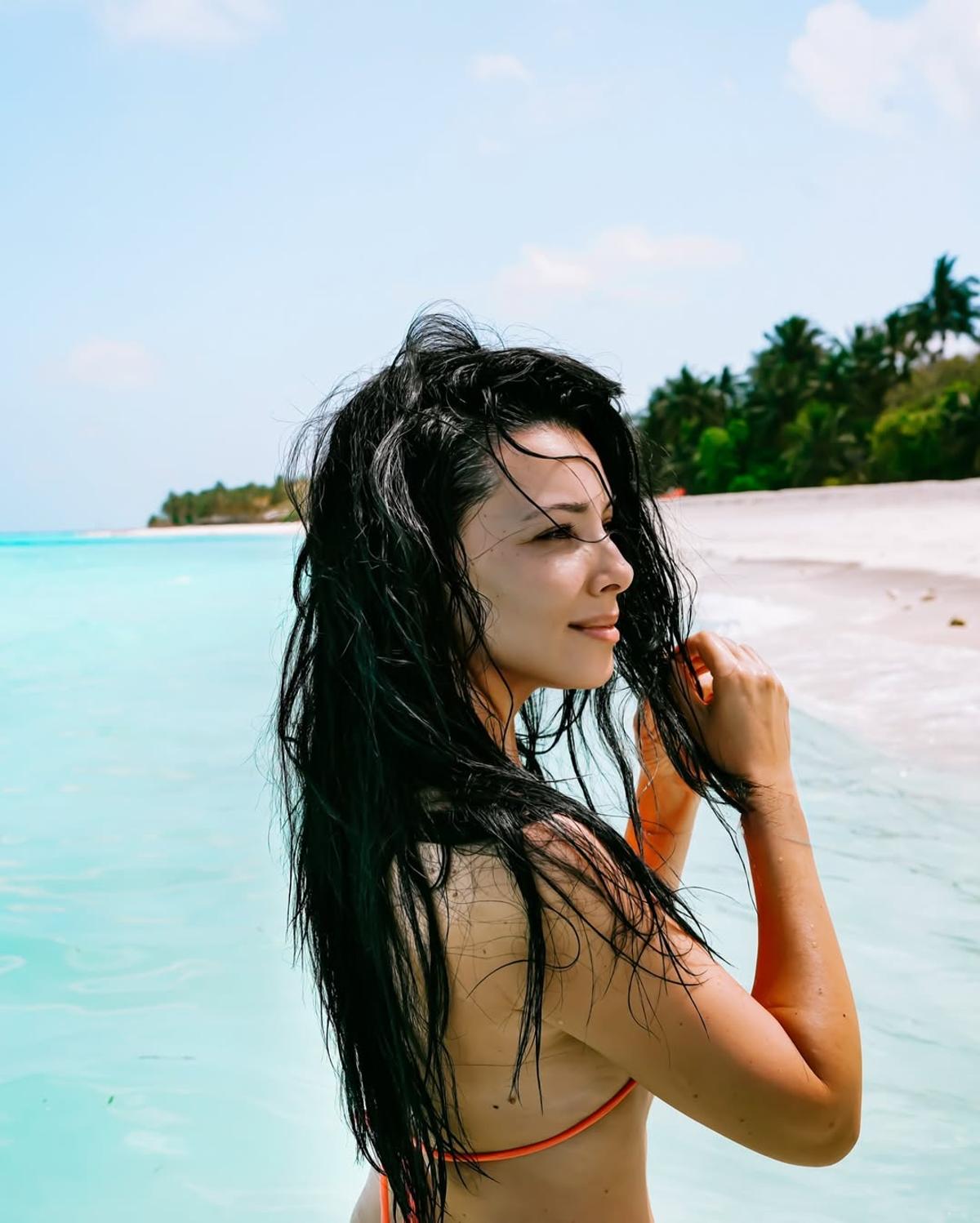 Vacanța Corinei Caragea în Maldive, ruinată » Ce a pățit prezentatoarea știrilor sportive: „E gold doar la buzunar”