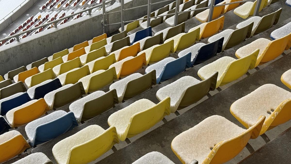 Cum arată Arena Națională după 12 ore de ninsoare! GSP a fost pe cel mai mare stadion al țării cu o săptămână înaintea primului meci oficial din 2026