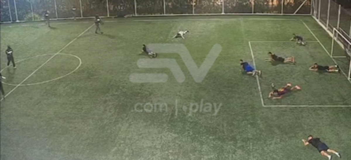 Uciși în timp ce jucau fotbal