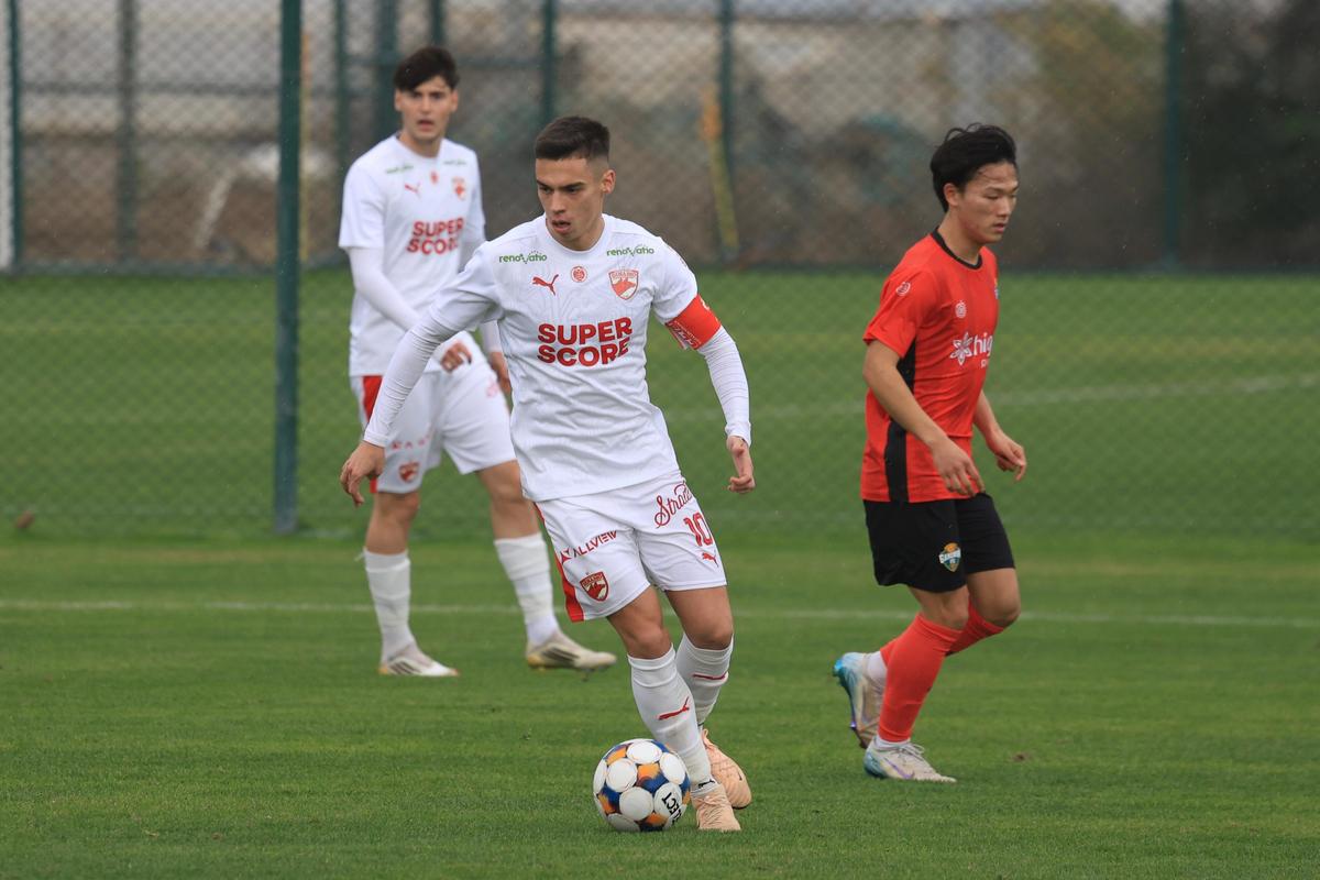 Dinamo - Gangwon, amical în Antalya