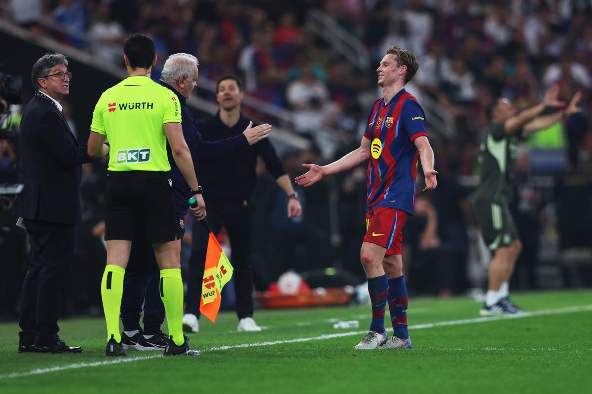 Pentru prima dată în acest secol: show-ul din finalul primei reprize din El Clasico a intrat direct în istorie
