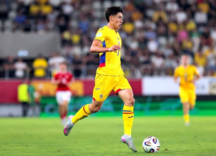 Ianis Tarbă, în tricoul naționalei U19, la EURO 2025/ FOTO: Instagram @Ianis Tarba Spaniolii au făcut anunțul: fostul coleg român al lui Yamal vine la Dinamo