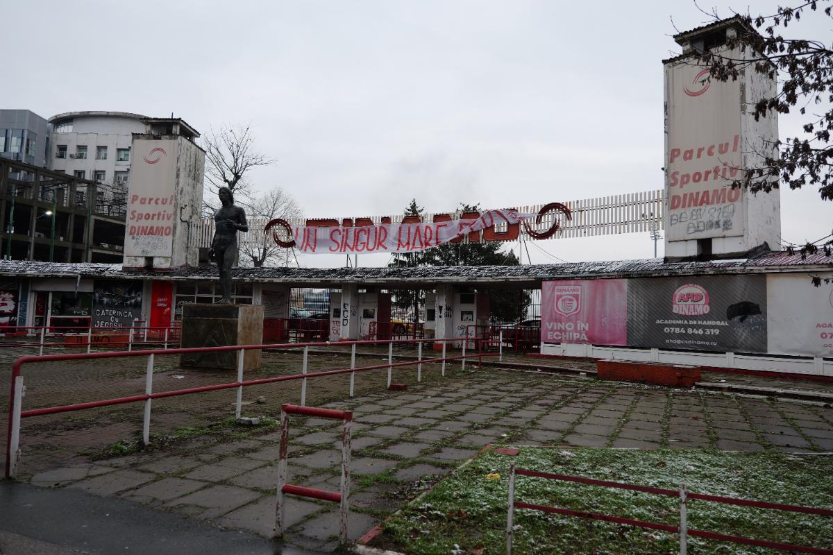 Stadionul Dinamo fierbe pe dinăuntru » Ce au găsit reporterii GSP, la ultima tură înainte de demolare. „A fost izvor de sănătate”, acum ascunde detalii șocante