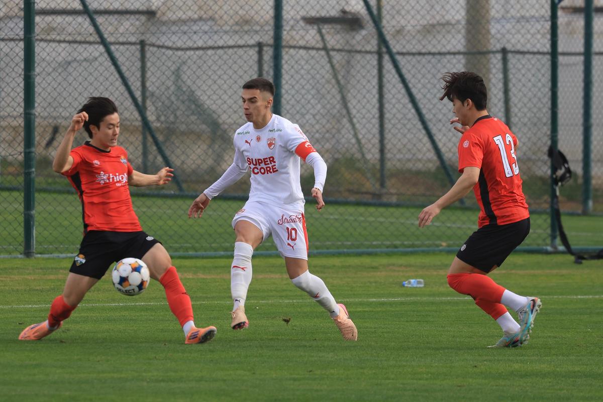 Dinamo - Gangwon, amical în Antalya