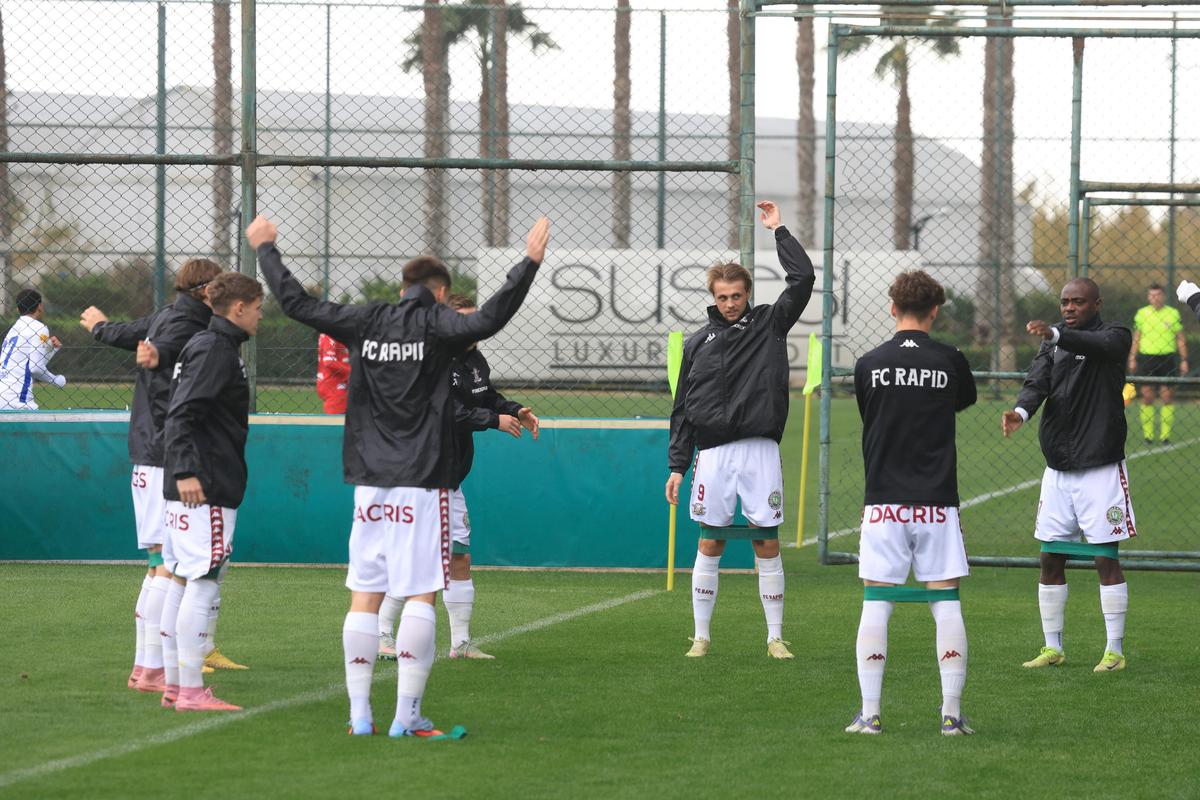 Rapid, victorie în amicalul cu CSKA 1948 Sofia » Meciul a fost decis de un gol marcat de la mijlocul terenului