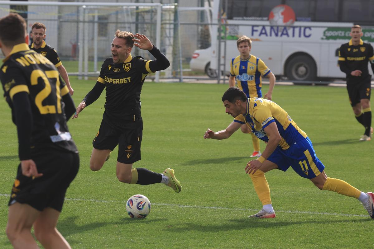 Eugen Neagoe acuză arbitrajul și în Antalya: „Nu poți să nu dai fault” » Ce spune despre transferurile de la Rapid