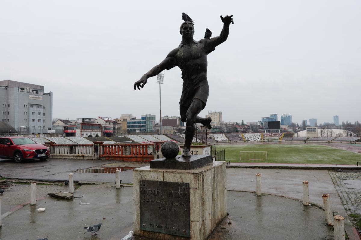 Stadionul Dinamo fierbe pe dinăuntru » Ce au găsit reporterii GSP, la ultima tură înainte de demolare. „A fost izvor de sănătate”, acum ascunde detalii șocante