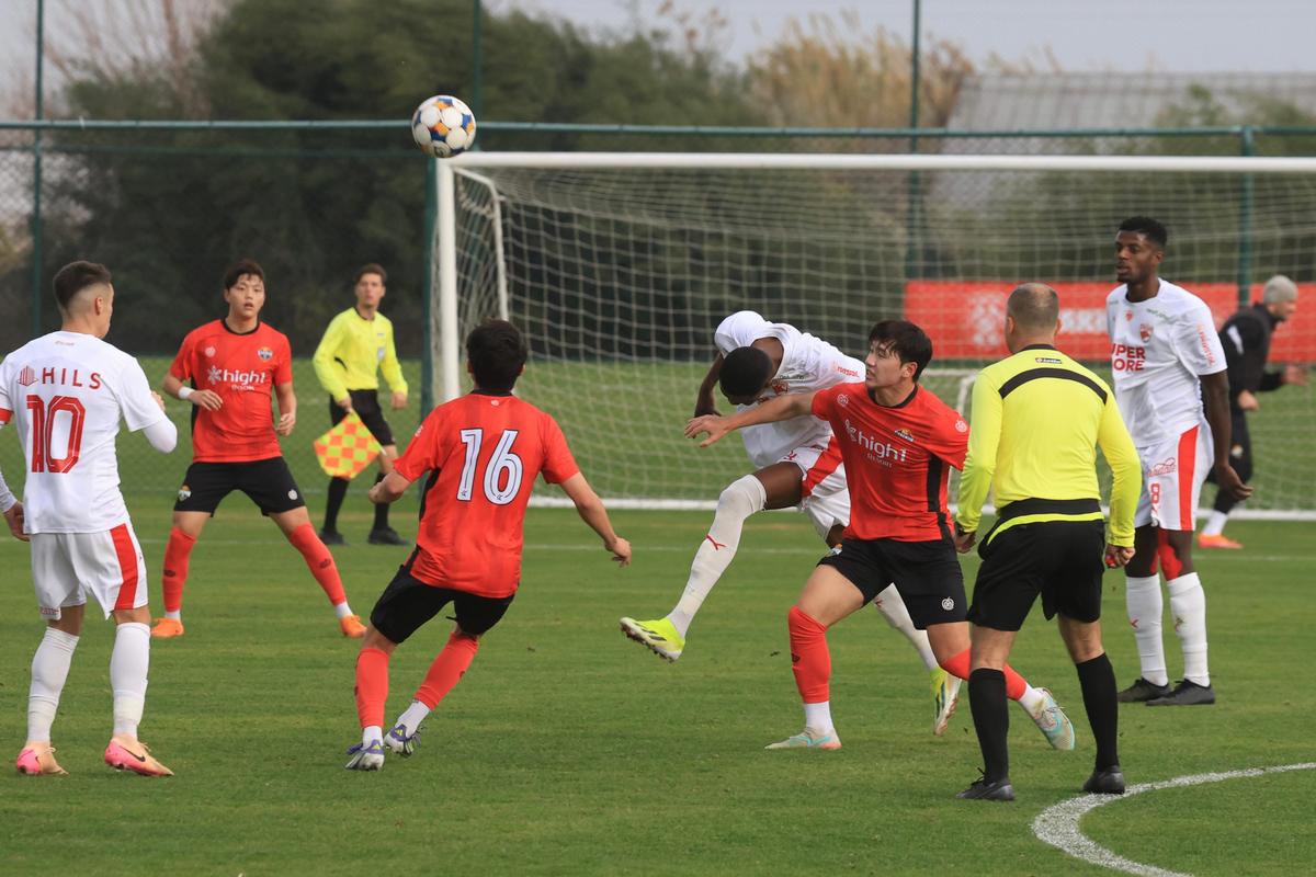 Dinamo - Gangwon, amical în Antalya