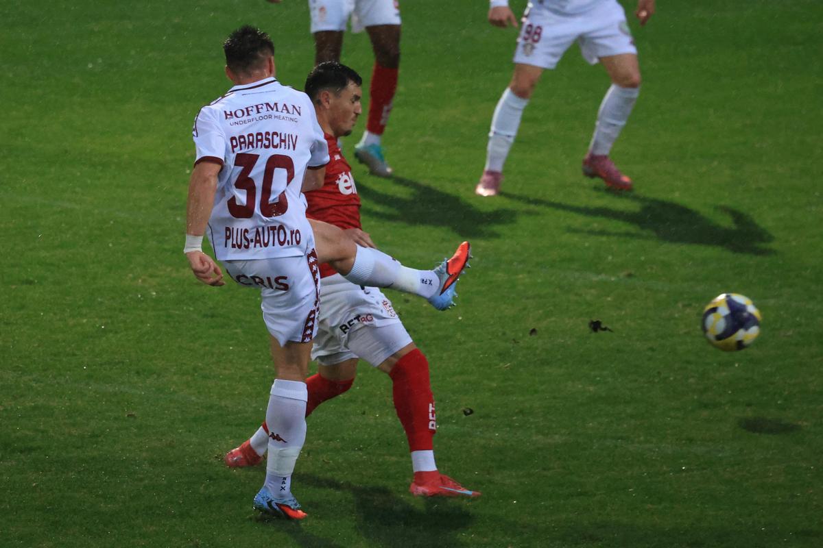 Daniel Paraschiv a marcat în premieră pentru Rapid » Reușită superbă a noului atacant din Giulești