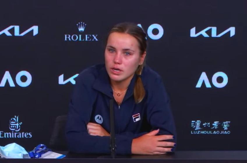 Sofia Kenin (22 de ani, 4 WTA), campioana din 2020 de la Australian Open, a fost eliminată în turul secund de Kaia Kanepi (35 de ani, 65 WTA), scor 3-6, 2-6.
