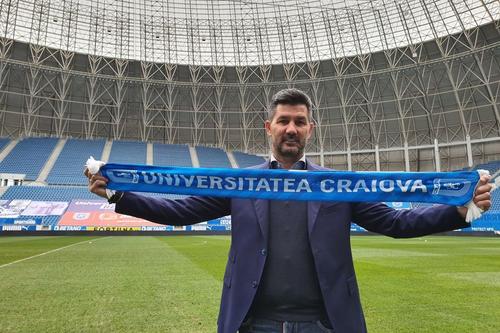 Marinos Ouzounidis, antrenor Craiova // foto: Facebook @ Universitatea Craiova