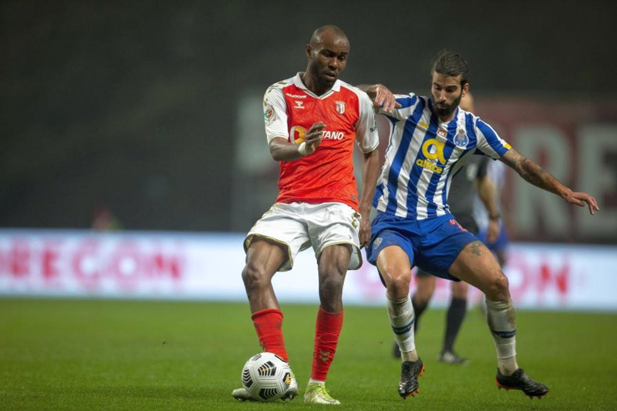 VIDEO+FOTO Scene incredibile pe teren la meciul lui FC Porto, după o accidentare gravă!