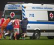 Ambulanța, împinsă de pe teren în Braga - FC Porto // foto: Imago