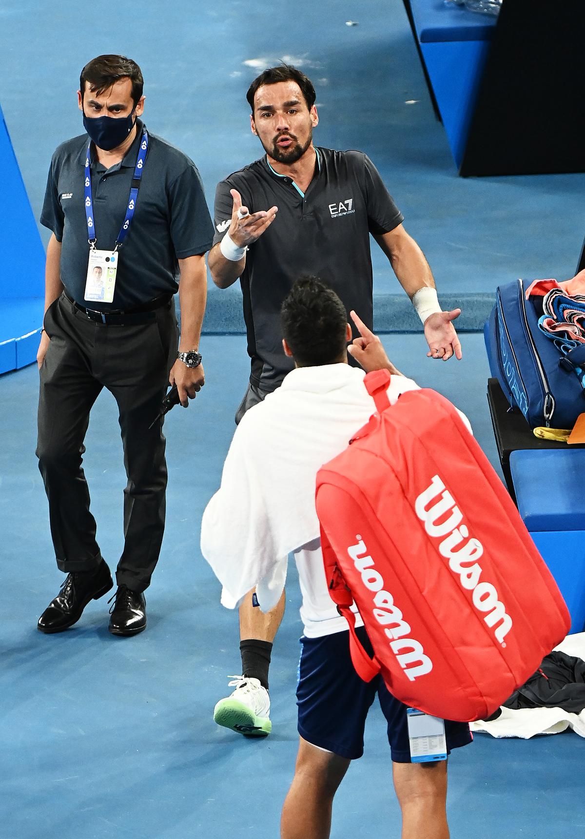 FOTO Aproape să se încaiere pe teren, după cel mai dramatic meci de la Australian Open: „De ce mă calci pe nervi?!”