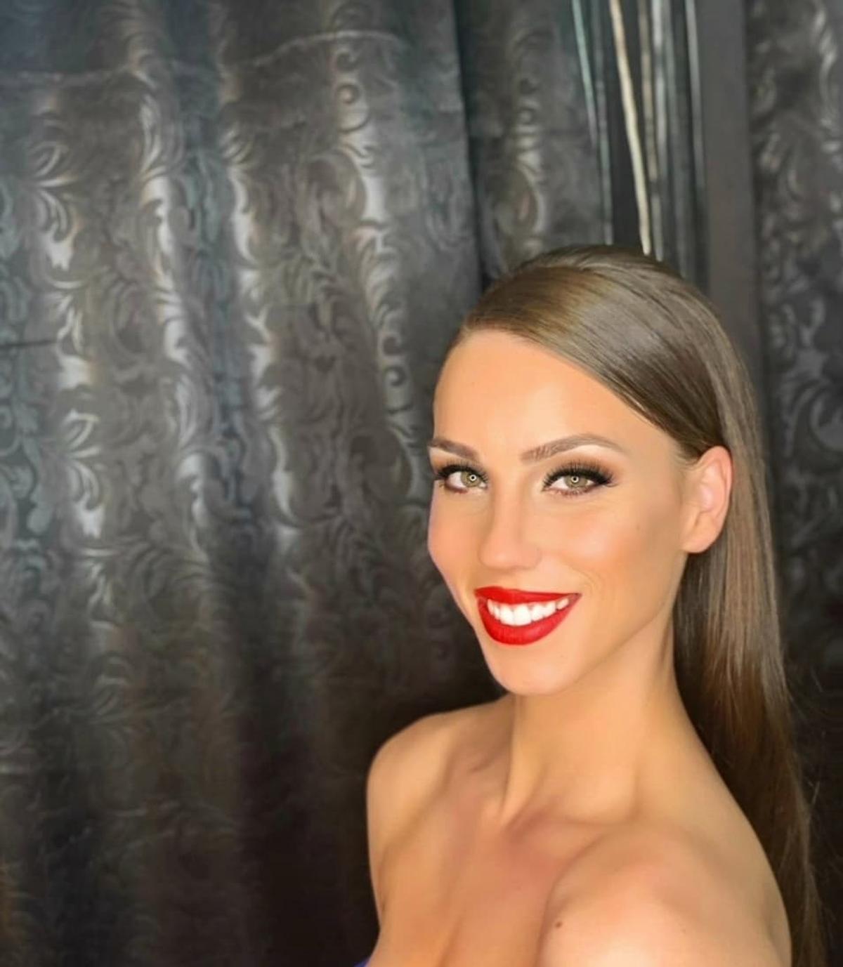 FOTO SCM Rm. Vâlcea și-a adus „bombă sexy” pe semicerc!