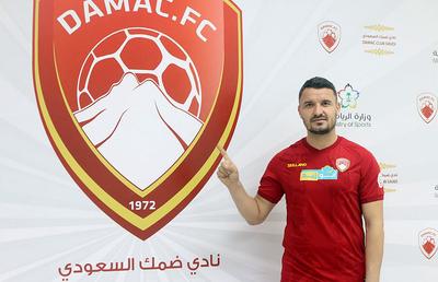 VIDEO + FOTO Budescu „Mr. Saxobeat”, primele fotografii în tricoul Damac FC + prima declarație! Arabii l-au prezentat pe melodia Alexandrei Stan