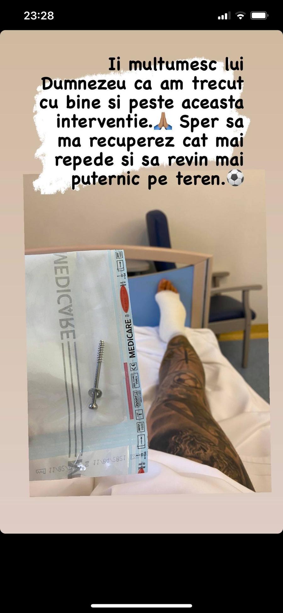 O nouă intervenție chirurgicală pentru un jucător de la Dinamo! Atacantul le-a arătat fanilor șurubul din picior