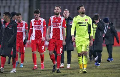 Reacție dură după umilința lui Dinamo cu CSU Craiova: „Ce se dorește? Mai jos de atât nu se poate! » Ce spune despre Chesneau