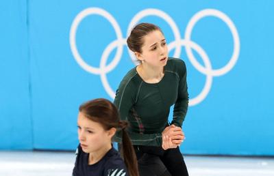 Noua senzație a patinajului, depistată pozitiv la numai 15 ani! Ce spune regulamentul + Rușii susțin că poate participa și la proba individuală