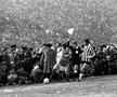 Sorin Răducanu în duel cu Gino Iorgulescu, într-un Dinamo - Sportul din 1985 (foto: arhiva GSP)