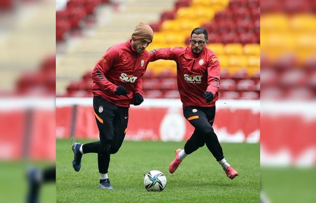 Ce revenire! După 13 luni și 11 operații, fotbalistul care și-a pierdut vederea din cauza artificiilor revine pe teren