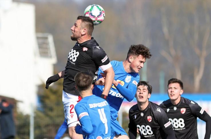 Dinamo - Farul Constanța II, amical la Buftea / Sursă foto: farulconstanta.com